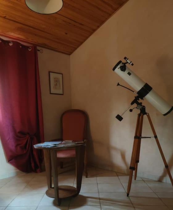 Sous Le Chateau Montaut  Exteriör bild